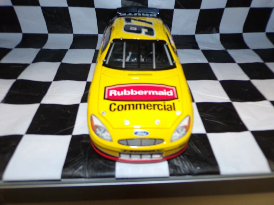 Kurt Busch #97 Rubbermaid Commerciale Prodotti 2003 Taurus 1:24 Team Caliber - Immagine 4 di 4