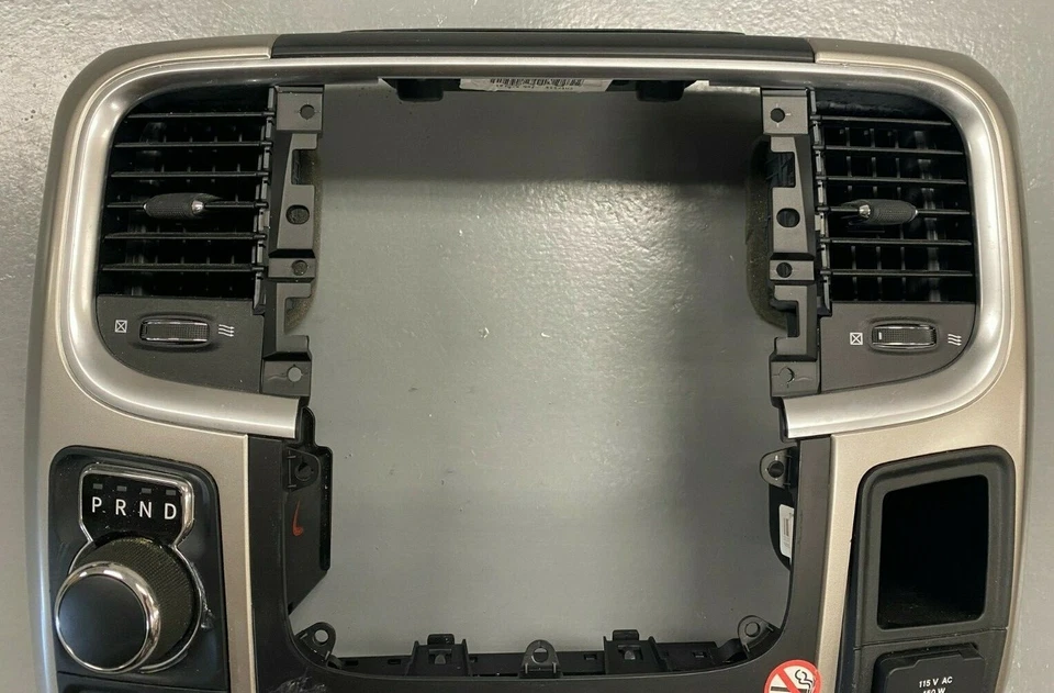 ✅ 2013-2020 RAM 1500 2500 3500 Mopar panel de instrumentos radio bisel 1VY951X9AG Foto 3 de 4