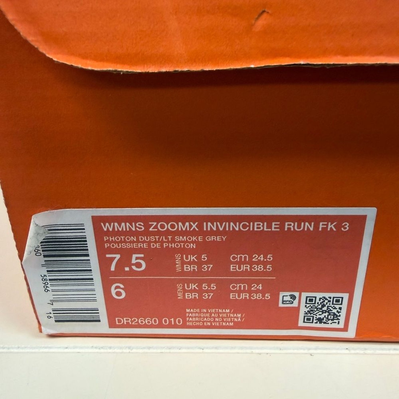 New Nike Women’s Zoom Invincible Run FK 3 Photon Dust/Lt Smoke Grey Size 7.5 thumbnail 10