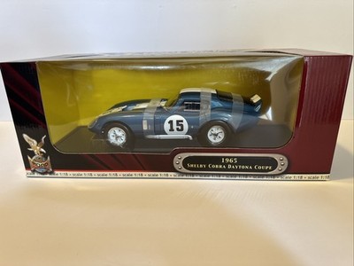 Road Signature - Die-Cast - 1/18 Scale Blue 1965 Shelby Cobra Daytona Coupe