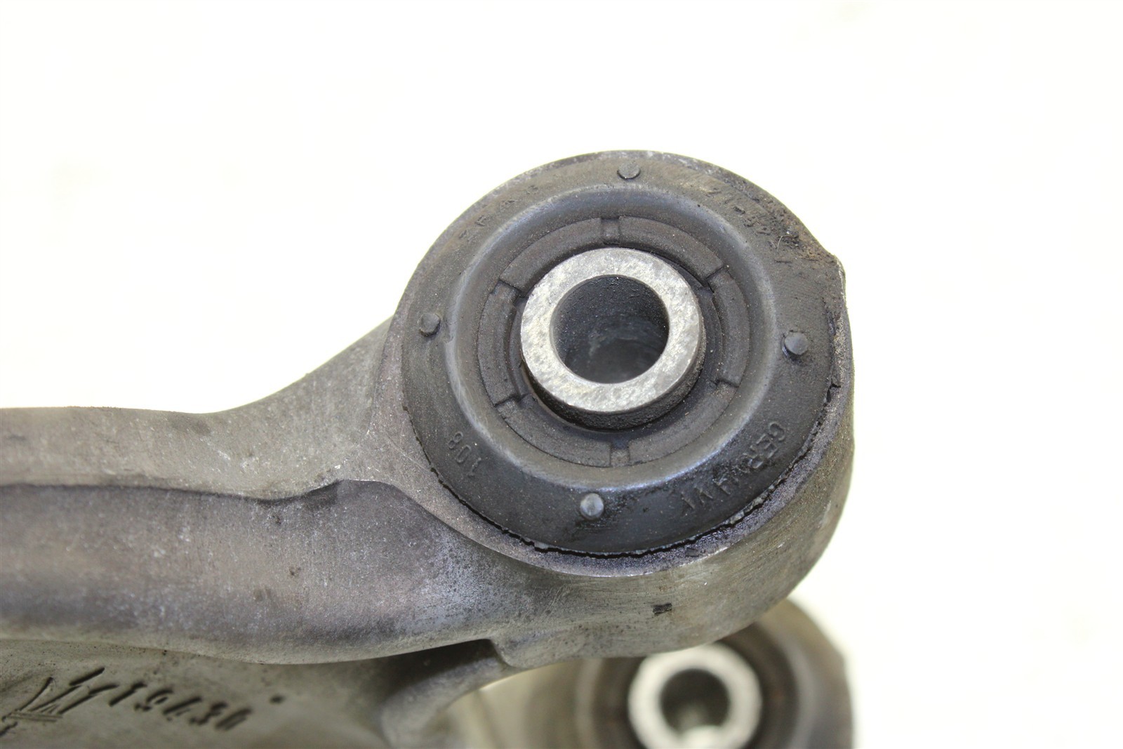 2013 Maserati GranTurismo Rear Right Control Arm Upper RH 08-13