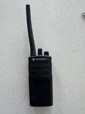 NEW Motorola RMV2080 Motorola RMV2080BHLAA  Series 2 Way Radio 8 Channel 2 Watt