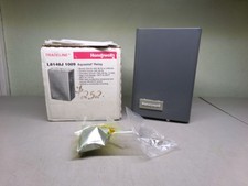 HONEYWELL L8148J1009 AQUASTAT RELAY