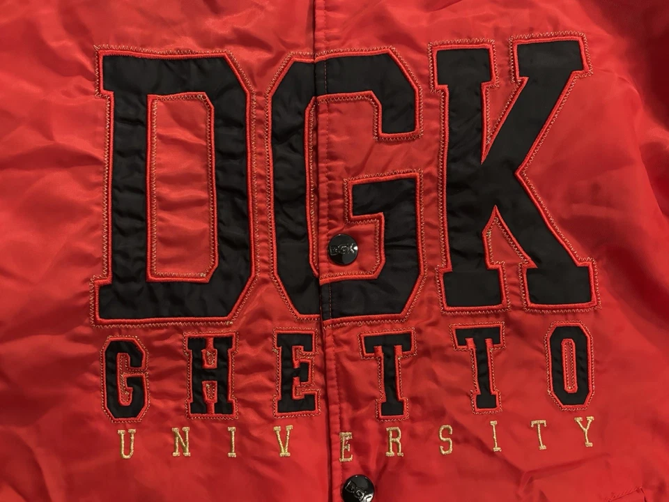Chaqueta de bombardero de nailon DGK Ghetto University Dirty Ghetto Skateboards para hombre L Foto 4 de 4