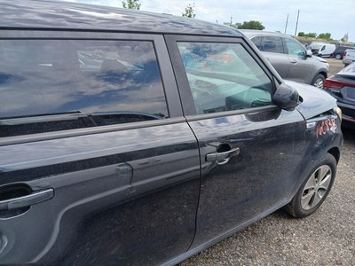 Passenger Front Door Electric Without Solar Glass Fits 14-16 SOUL 1337424