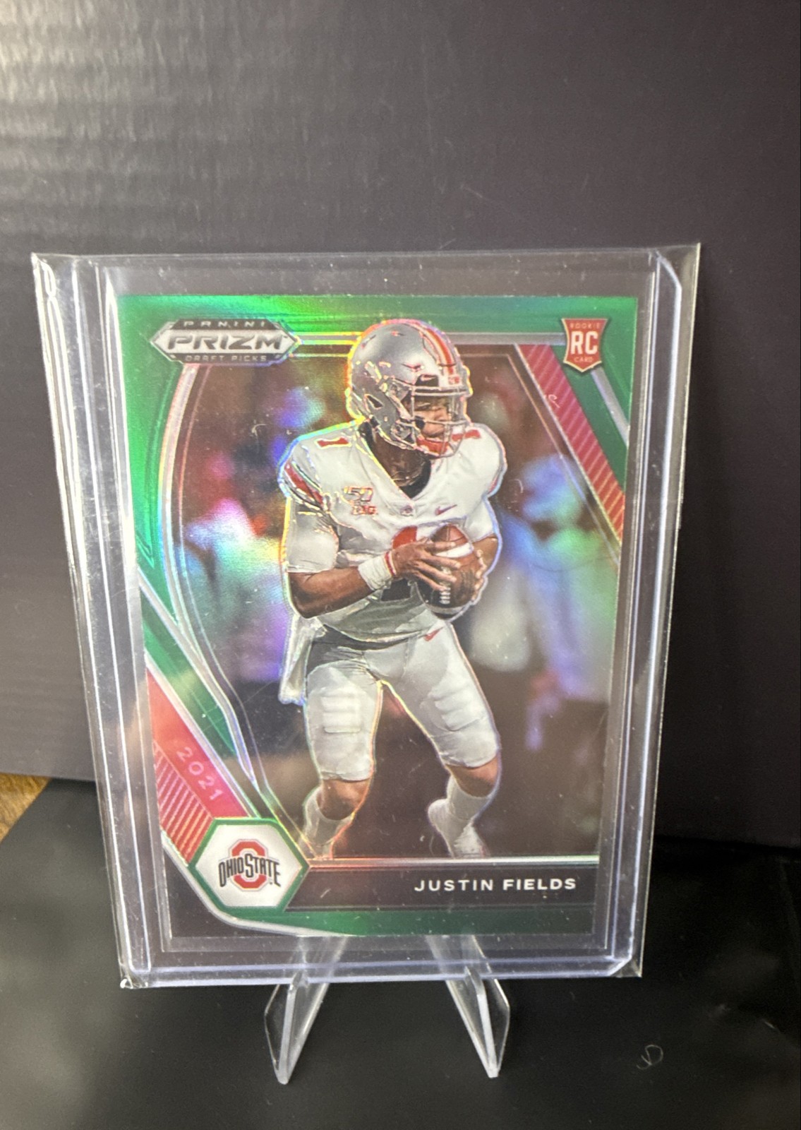 2021 Panini Prizm Draft Picks - Justin Fields #121 Green Prizm (RC)