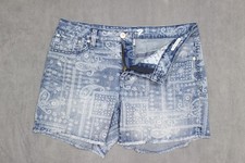 Seven 7 women size 6 light wash pasley cut off style blue denim shorts