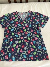 Women  s Scrub Tops, Size Small and M, Winter, Disney, Snowmen, NICE 