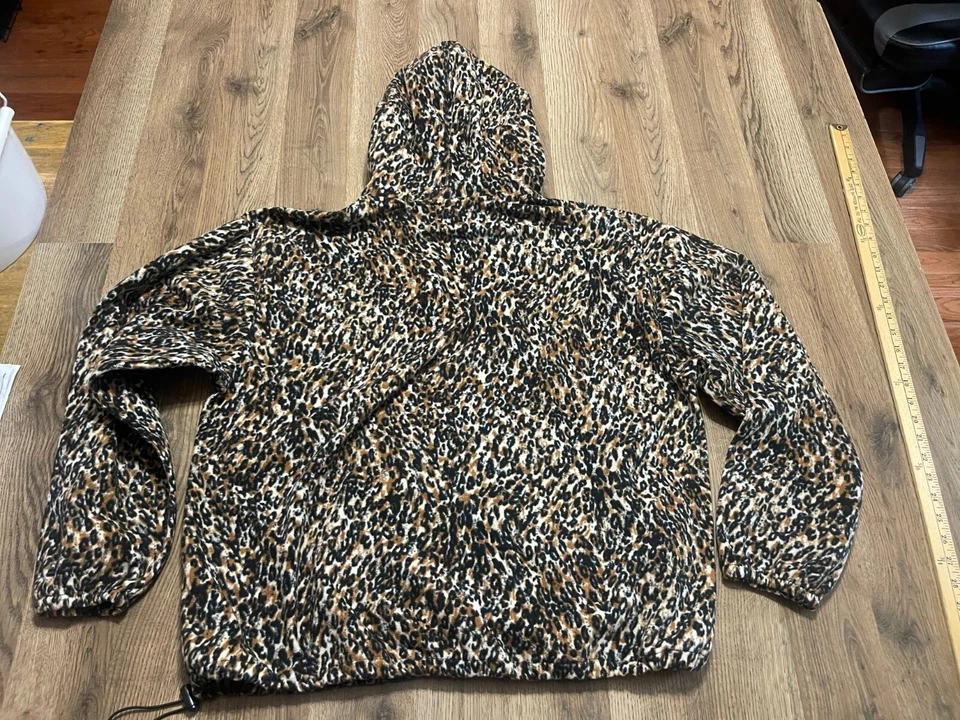 Volcom Hoodie, Women's Size XL, Black White Brown, Animal Print, Pullover - Image 2 of 4