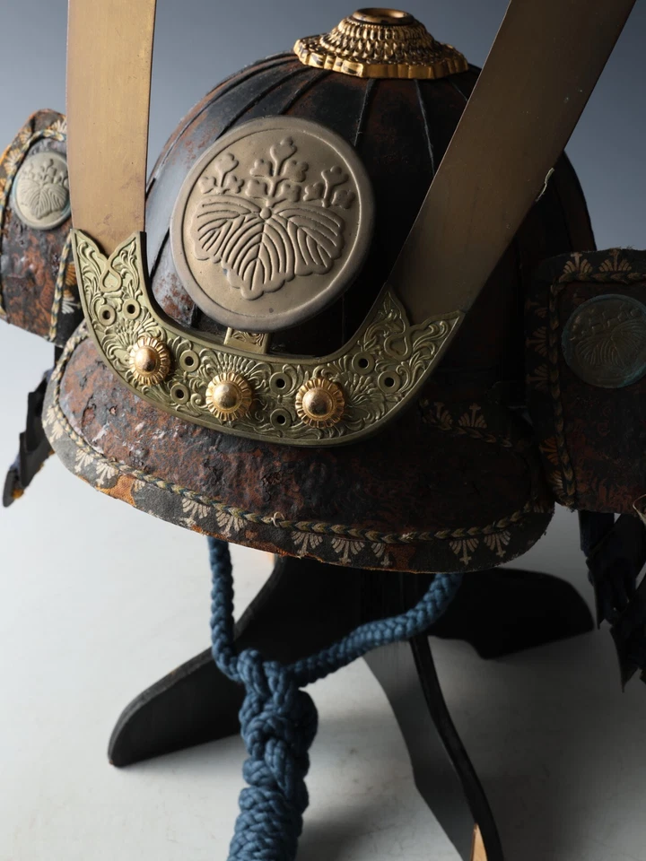 Old Beautiful Vintage Samurai Kabuto Wearable Helmet -Tsushima, Shogun - Image 2 of 4