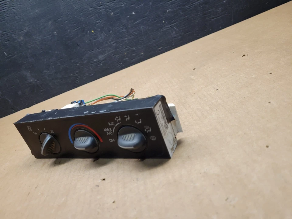 GMC Chevrolet Express 1500 2001-2007 control de clima aire acondicionado H7570 Foto 2 de 4