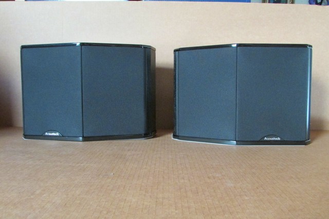 pyramid speakers