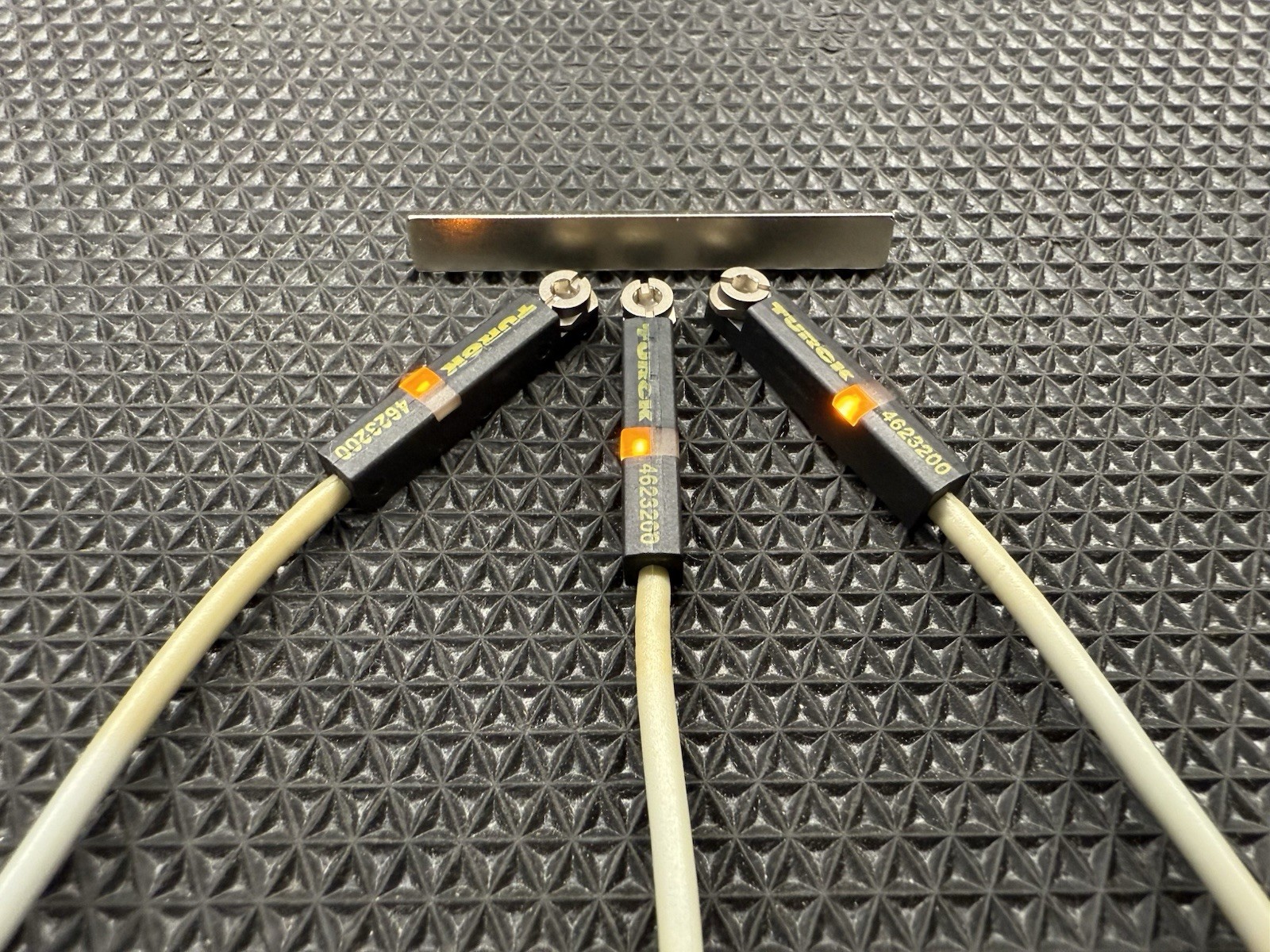3x, TURCK 4623200, BR-INT-AR7X, Magnetic Sensor Tested