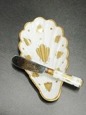 Vtg Mehun France/CP&Co. Gold Bee Detail Shell Shaped Butter Plate with Spreader