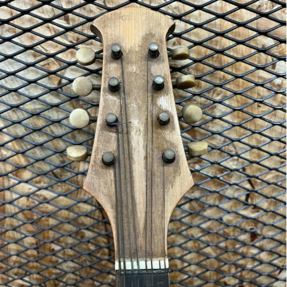 Mandolina Suzuki 1887 de Japón Foto 4 de 4