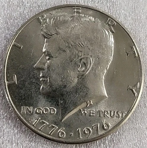 1976 P Kennedy Bicentennial Half Dollar Average Circulation *A504