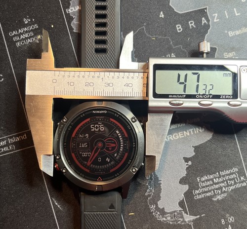 Garmin Fenix 5 Multi sport GPS Watch with Charger. 47mm.