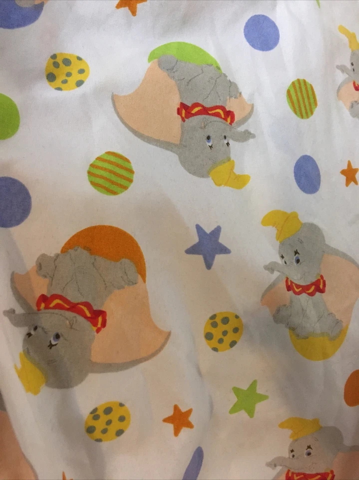 Colchón de ropa de cama ajustado colorido sábana para bebé Disney Dumbo Foto 3 de 4