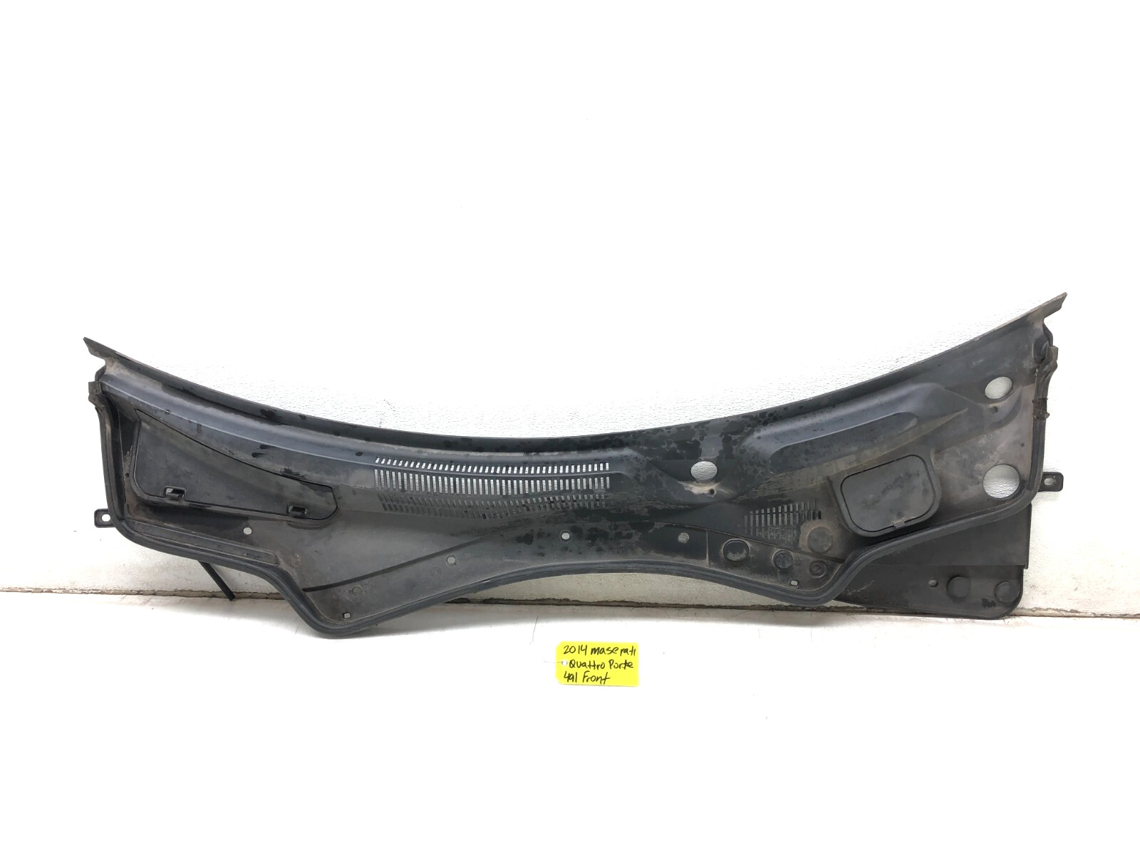 2014-2021 MASERATI QUATTROPORTE AWD FRONT WINDSHIELD COWL GRILLE COVER PANEL OEM