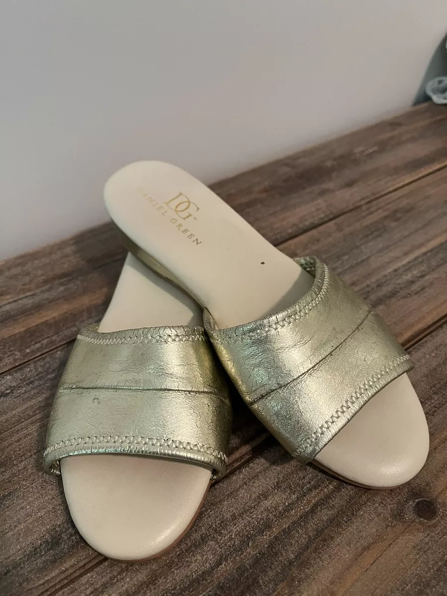 Daniel Green Dormie Slip On Womens Gold Casual Slippers 52377 710