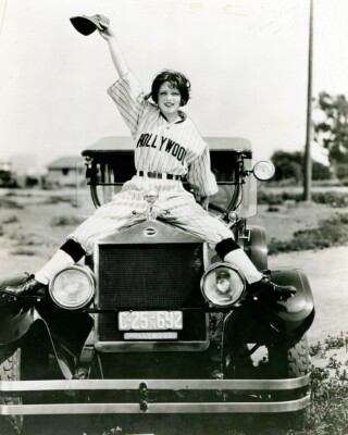 BEAUTIFUL CLARA BOW 8X10 Photo
