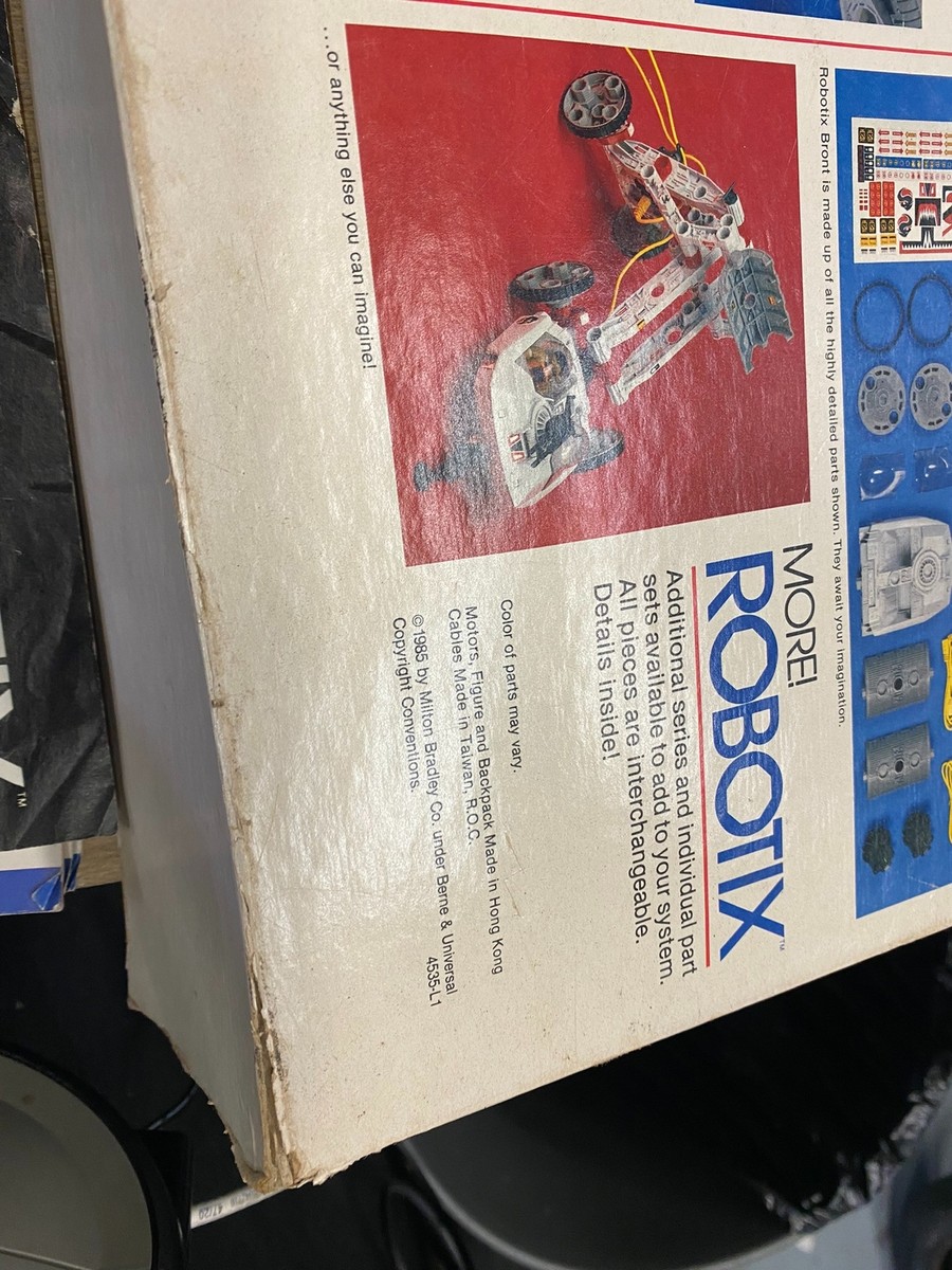 Vtg 1980's ROBOTIX Series R-1500 Robot Space ship Toy Game Vtg 1980's ROBOTIX Series R-1500 Robot Space ship Toy Game