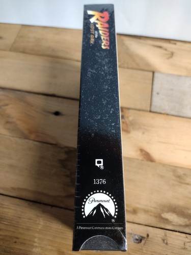Raiders of the Lost Ark 1981 SEALED VHS #1376 w/ Paramount Home Video Watermarks - Picture 13 of 15