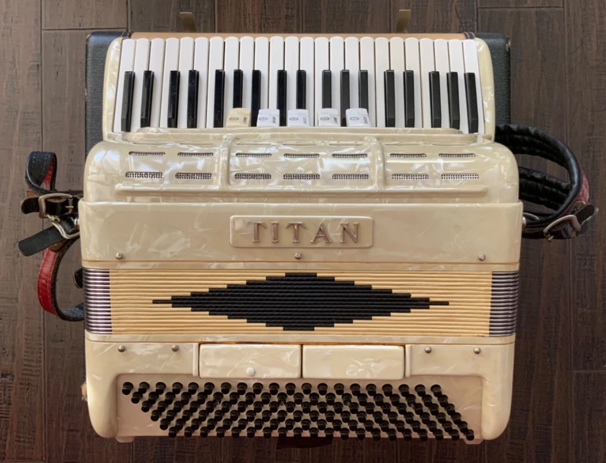 Titan accordion sale