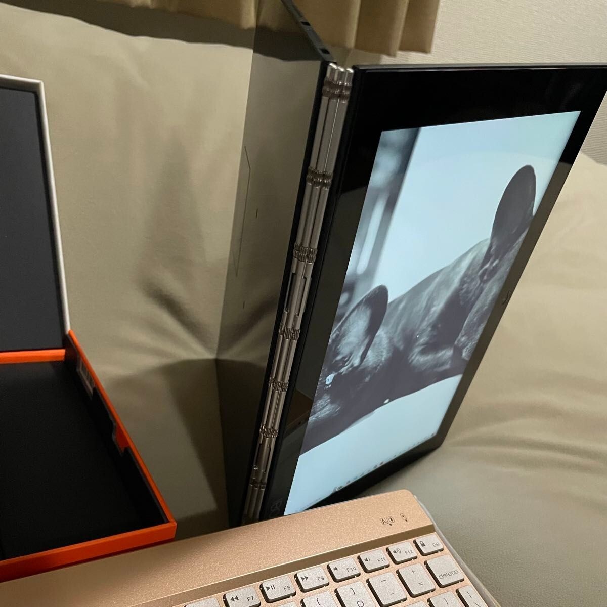 Lenovo Yoga Book YB1-X91L 64GB/4GB Tablet With Keyboard