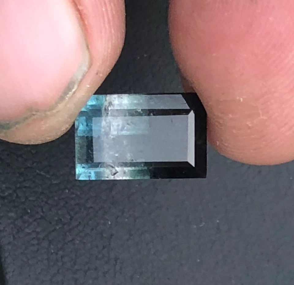 2.60 ct Dim10*6.5*4*mm top quality natural bi color tourmaline loose gemstone - Image 3 of 4