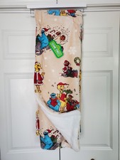 Sesame Street Christmas Decorative Throw Blanket Sherpa Characters 50 X 70 NEW
