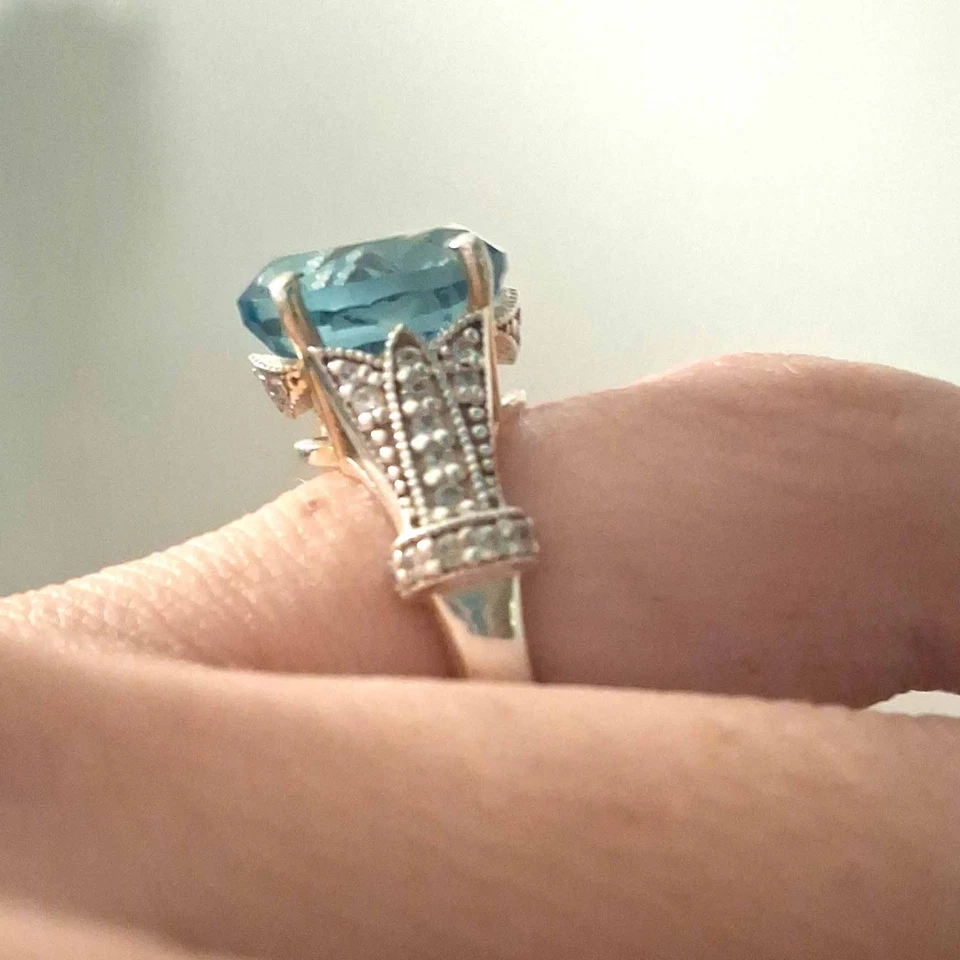 Elegante anillo suizo de topacio azul y z cúbico — plata de ley 925, tamaño 5,25, 4,33 g Foto 4 de 4