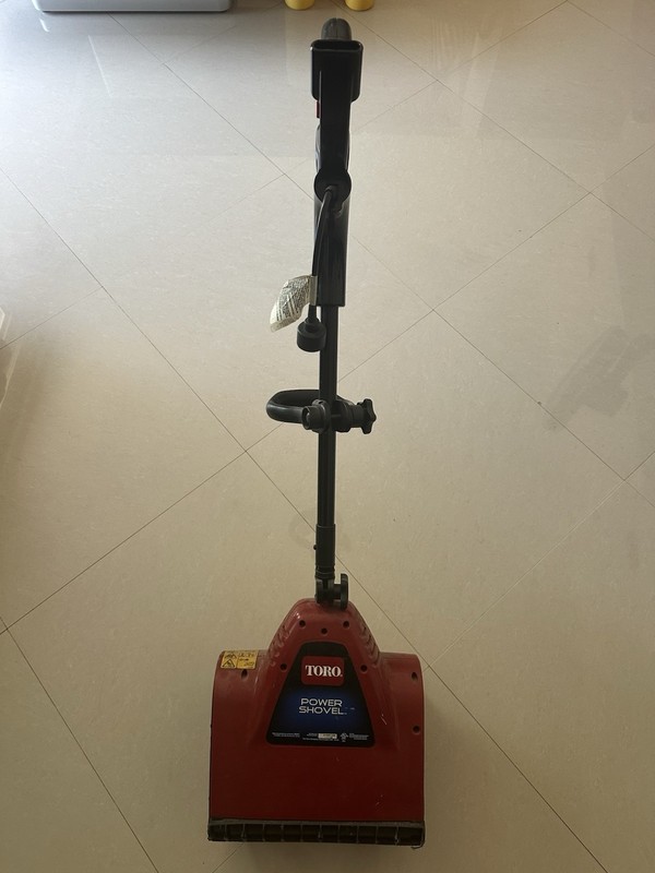 Toro Snow Shovel