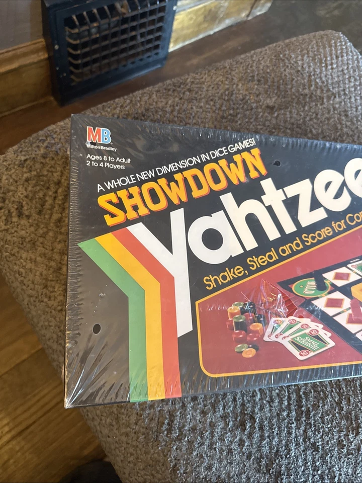 Vintage SHOWDOWN YAHTZEE Board Game Milton Bradley 1991 -NEW Sealed! - Image 2 of 4