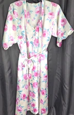 M MEDIUM ENCHANTED LONG SATIN 2 PC SLEEVELESS NIGHTGOWN & SHORT SLEEVE ROBE SET