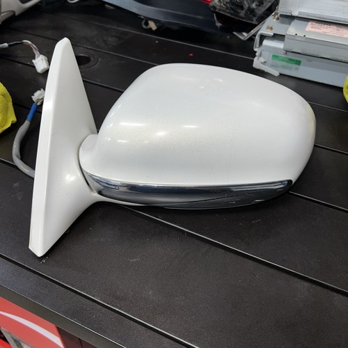 2002-2008 LEXUS SC430 Left Drivers Side White Door Mirror PAINT CODE= 065 - Picture 1 of 7
