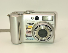 Nikon CoolPix 5200 5.1MP DIGITAL Camera W/Box Accessories New Battery Silver