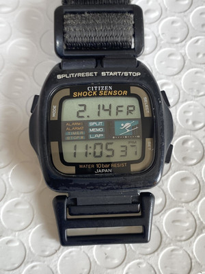 VINTAGE CITIZEN Digital WATCH Citizen Shock Sensor D131-312945