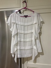 New Banana Republic women  s Sz XS White Polyester tiered short sleeve blouse