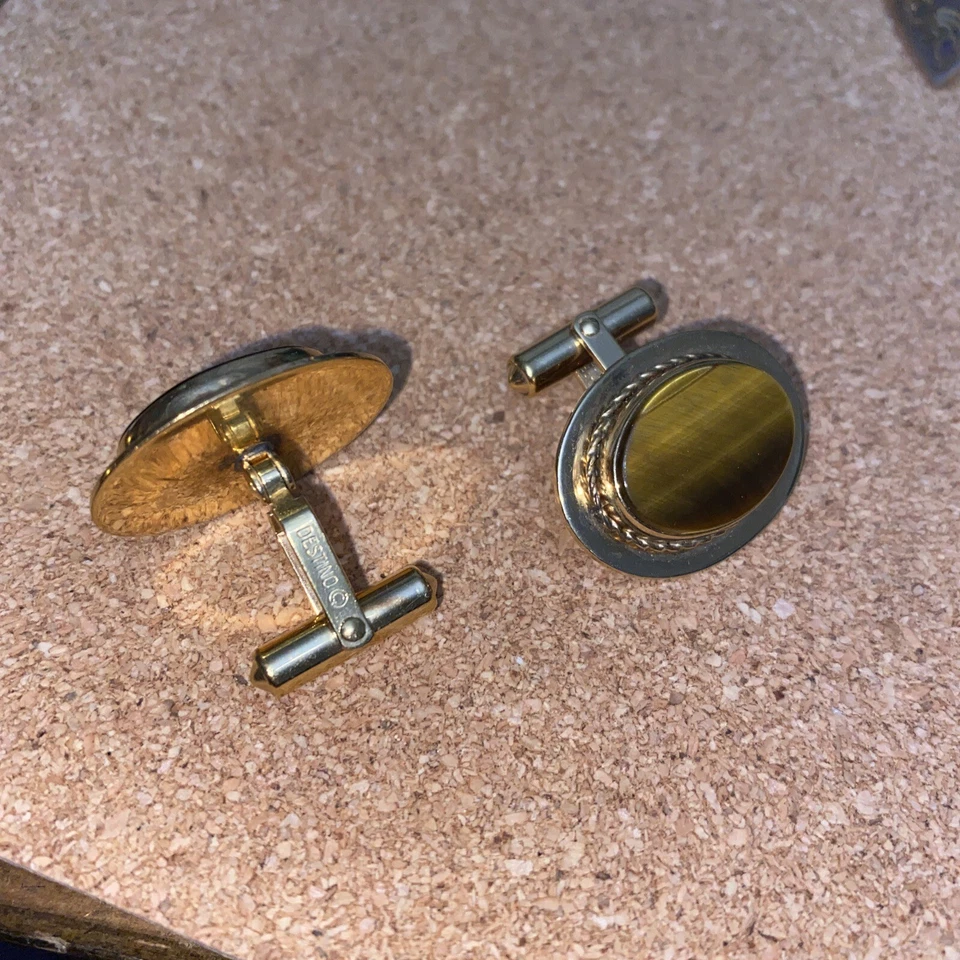 Vintage Destino Cats Eye 12K Gold Filled Cufflinks .75x1" Oval - Image 3 of 3