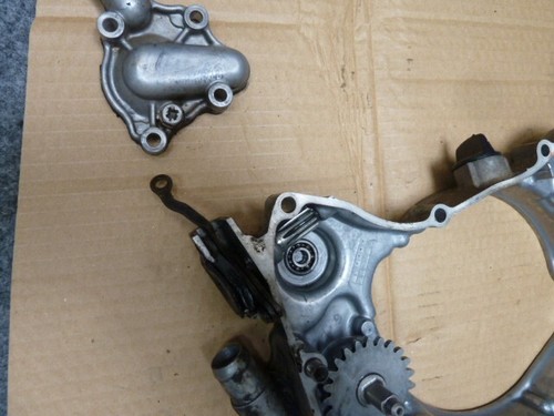 1998 1997 Honda CR125R CR 125R OEM RIGHT SIDE CASE INNER CLUTCH COVER - Picture 5 of 5