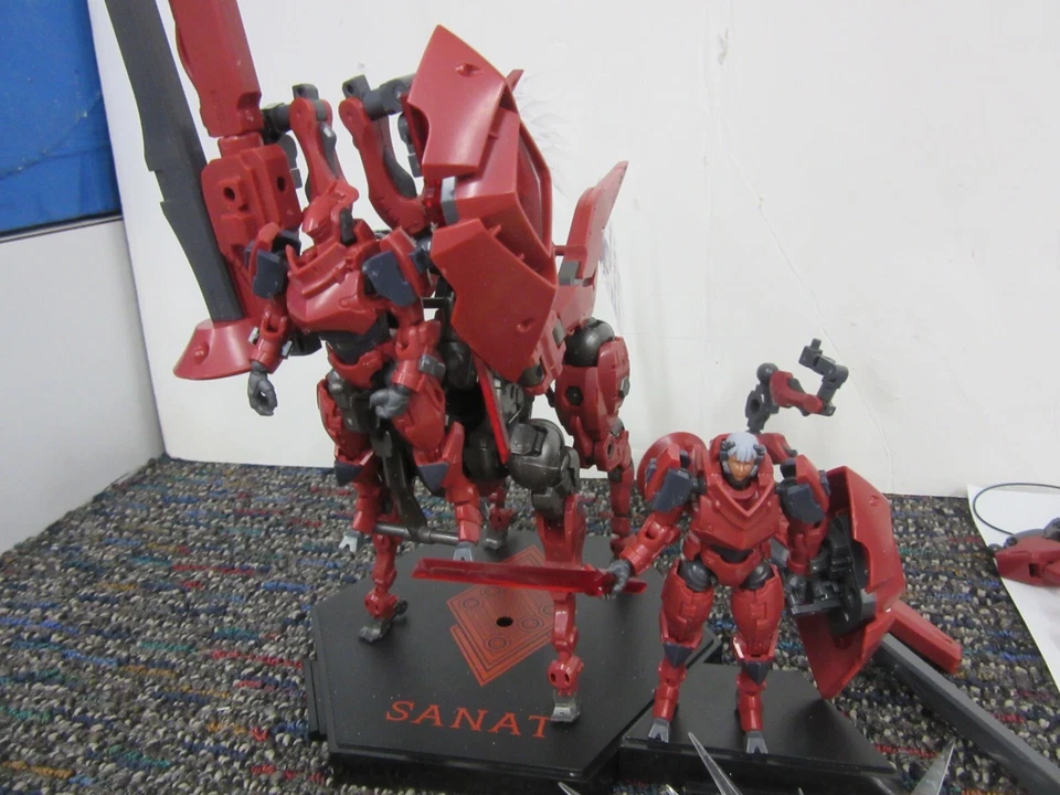 Lote de figuras modelo Gobernador Sieg Springer Sanat Kotobukiya Foto 2 de 4