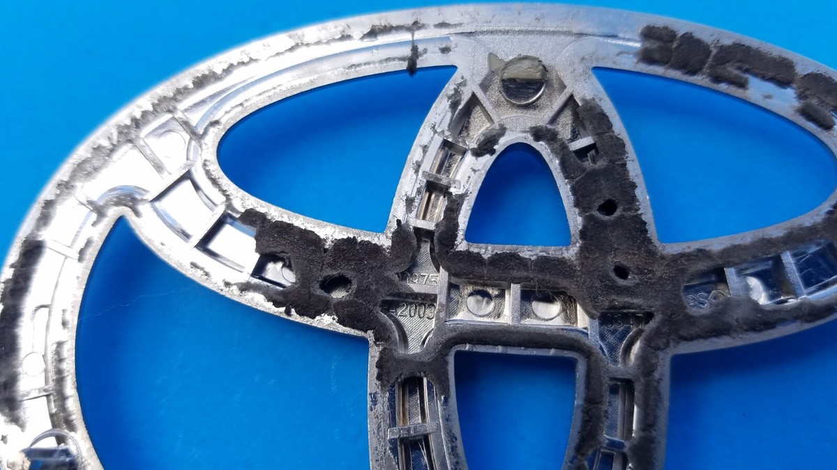 18 19 20 21 22 TOYOTA C-HR CHR REAR GATE EMBLEM LOGO BADGE SYMBOL