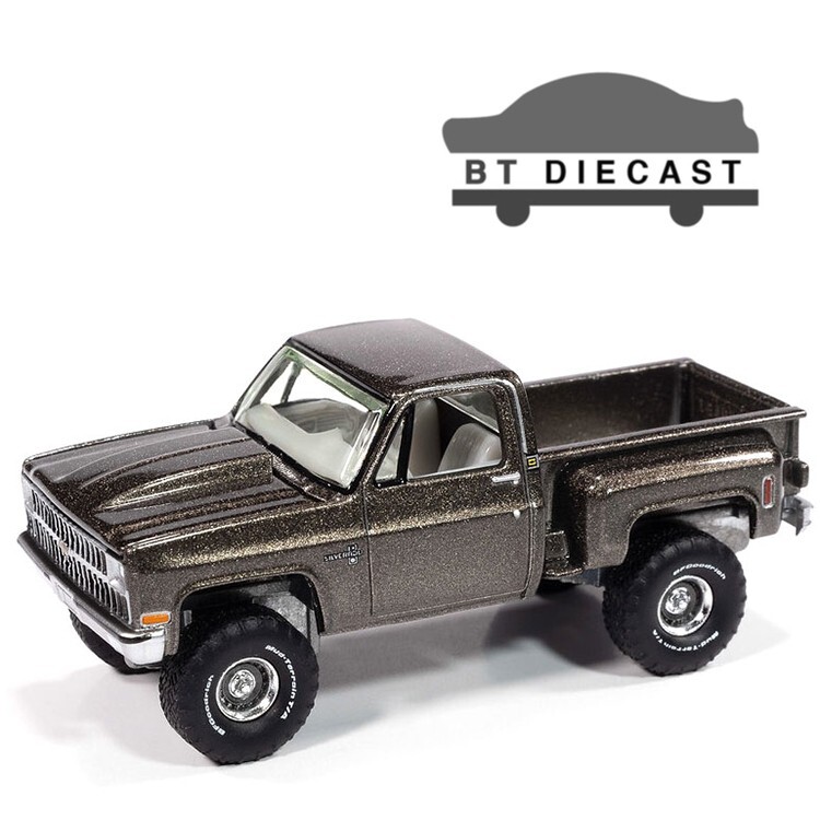 1981 Chevrolet Silverado Stepside 1/64 Diecast in Medium Graystone by Autoworld