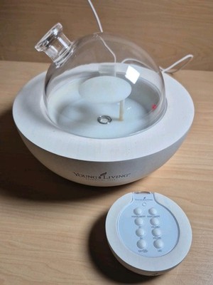 Young Living Limited Edition White Aria Oil Diffuser Puzhen w/Remote Control