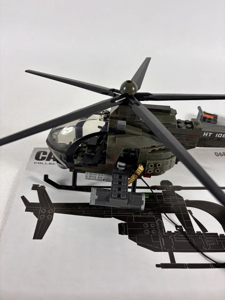 Mega Bloks Call of Duty Chopper Strike Collector Construction Set 06816 Complete - Image 4 of 4