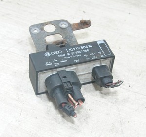 VW Polo 9N 2002 1,2 AZQ 47KW 64PS Lüfter Steuergerät 1J0919506M #150871-H038