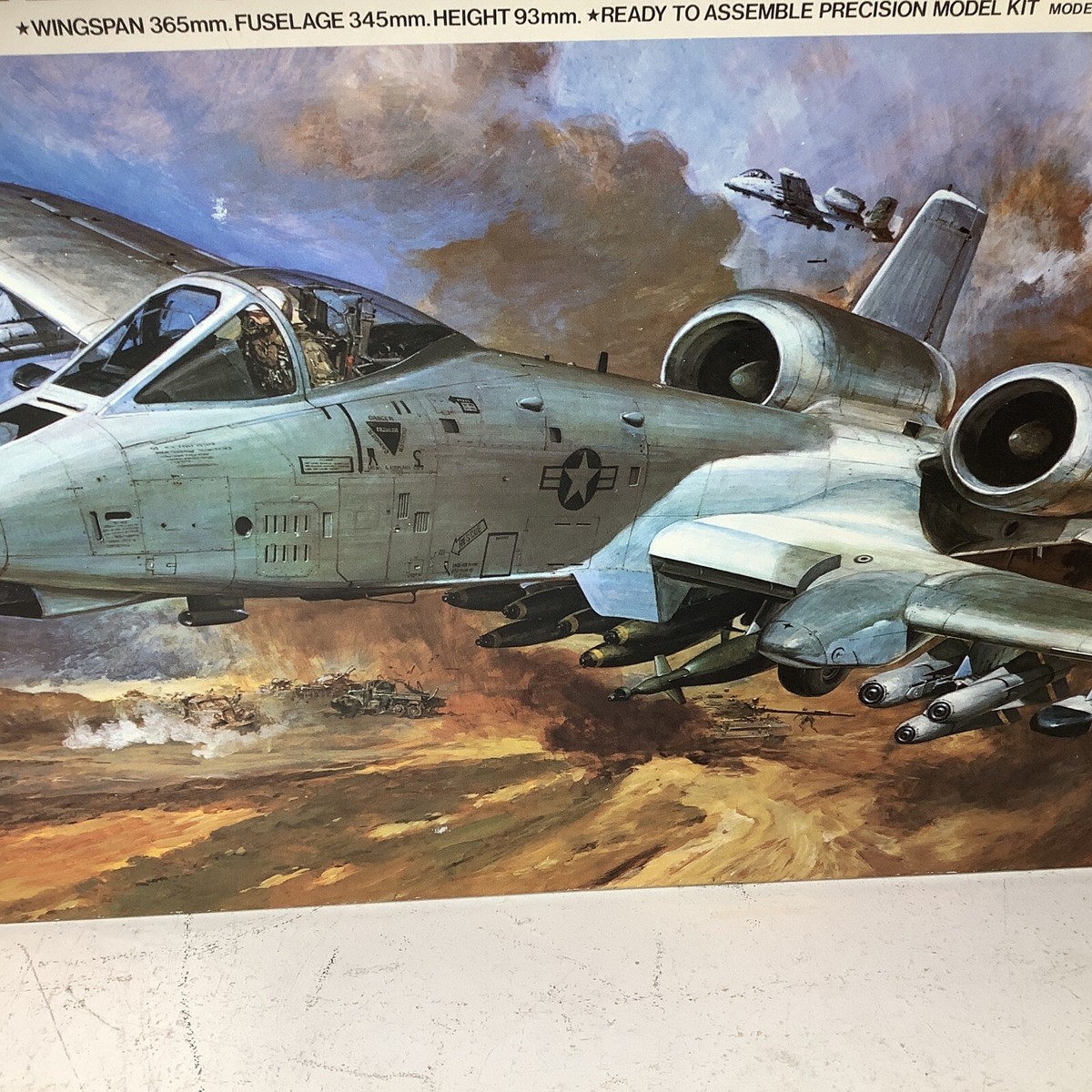 航空機・ヘリコプター TAMIYA 1/48 FAIRCHILD REPUBLIC A10A s-l400.jpg