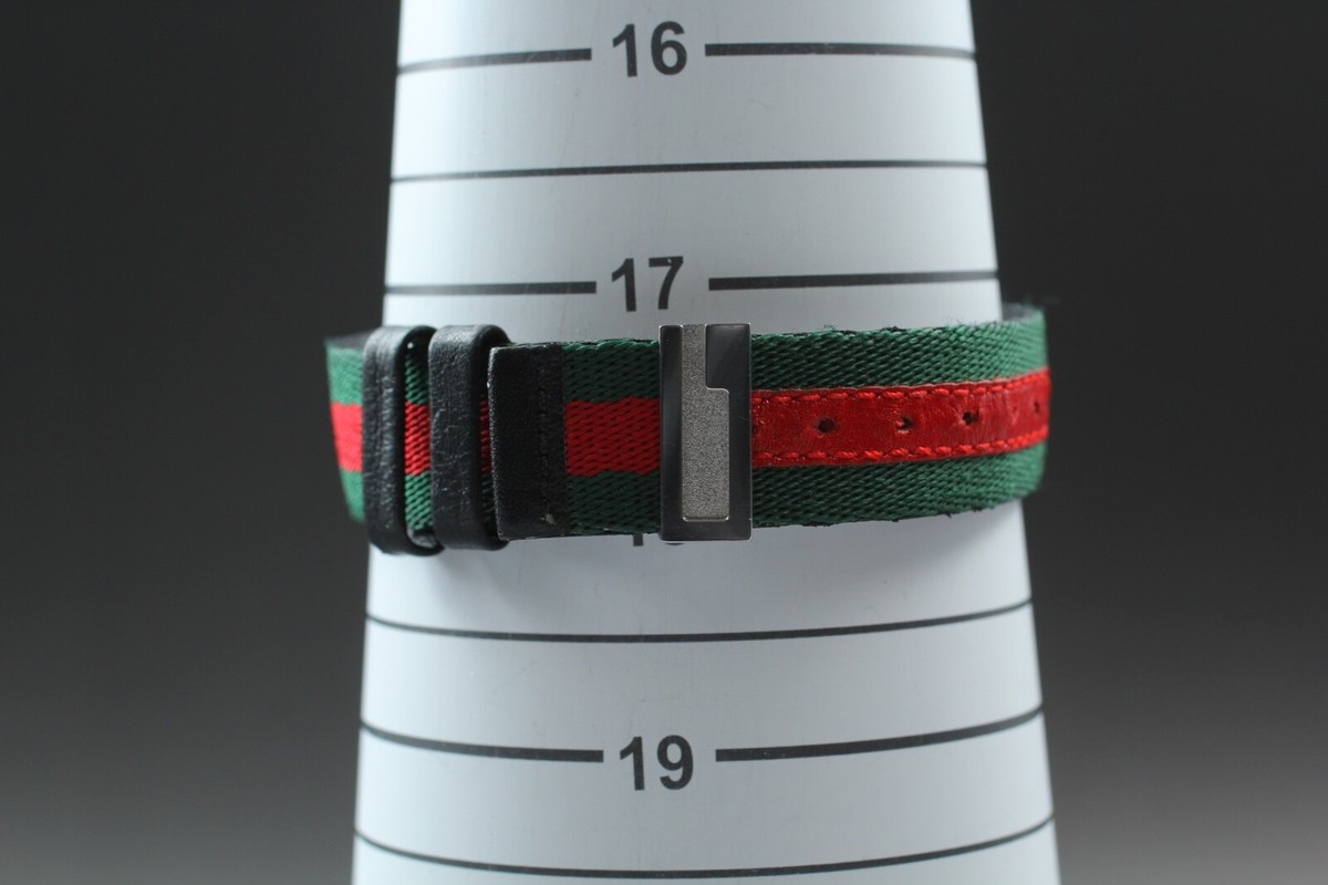 時計 GUCCI 5200L.1 watch Cherie Line archive GUCCI 5200L.1 watch Cherie Line archive - メルカリ