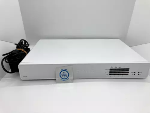 Sophos XG 135 REV 3 Firewall Desktop appliance  w/adapter Used JP